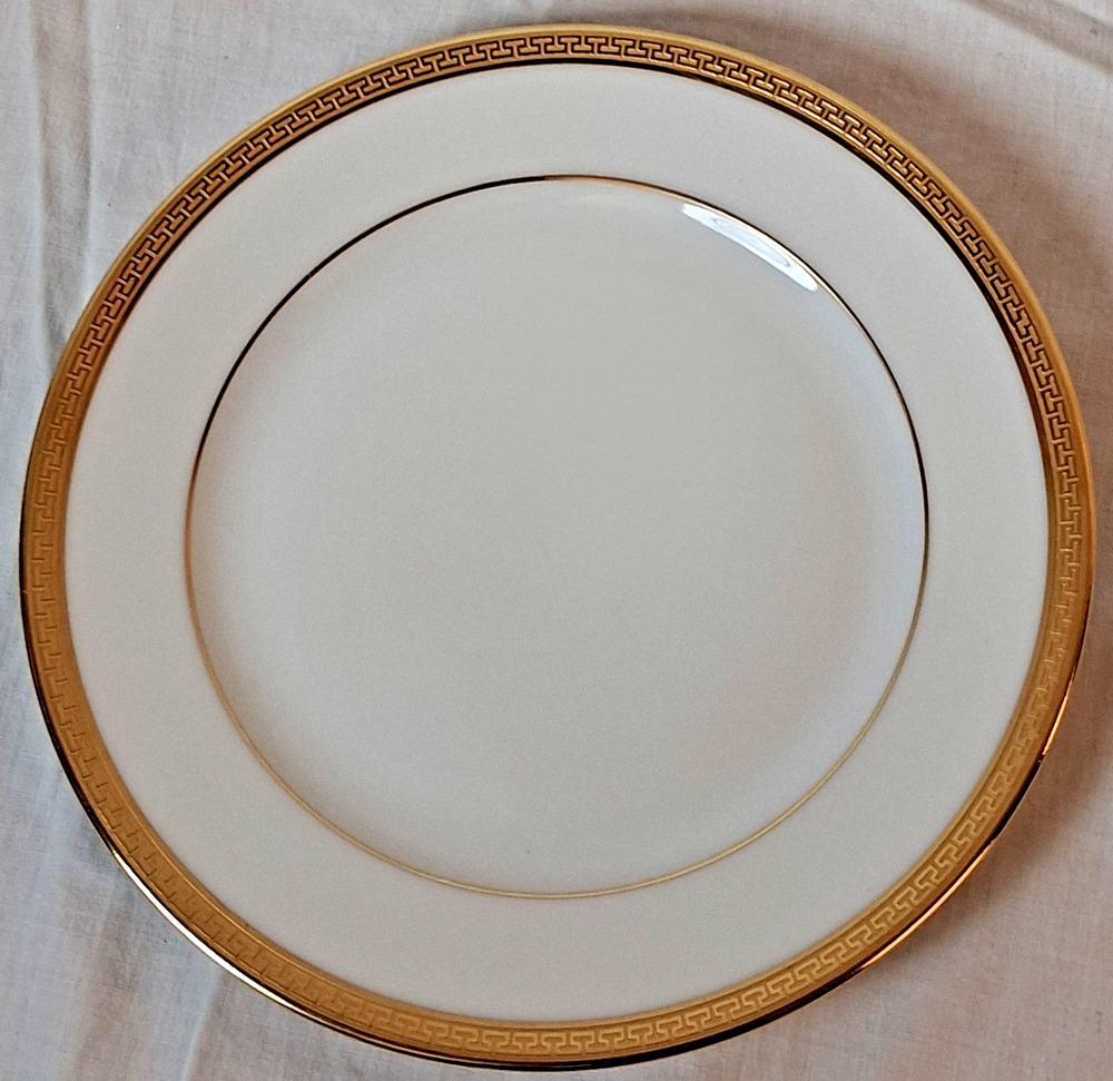 H&G Co Selb Bavaria 6.5” Porcelain Bread Plate Gold Geometric Trim